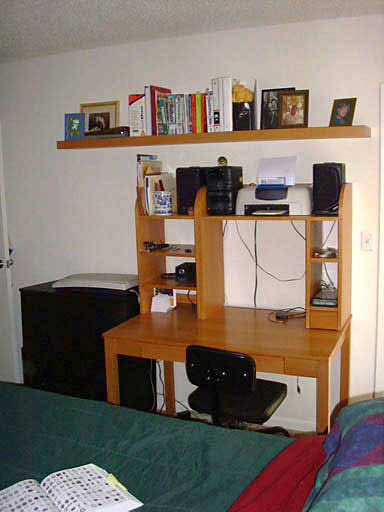 21-bed-computer-table